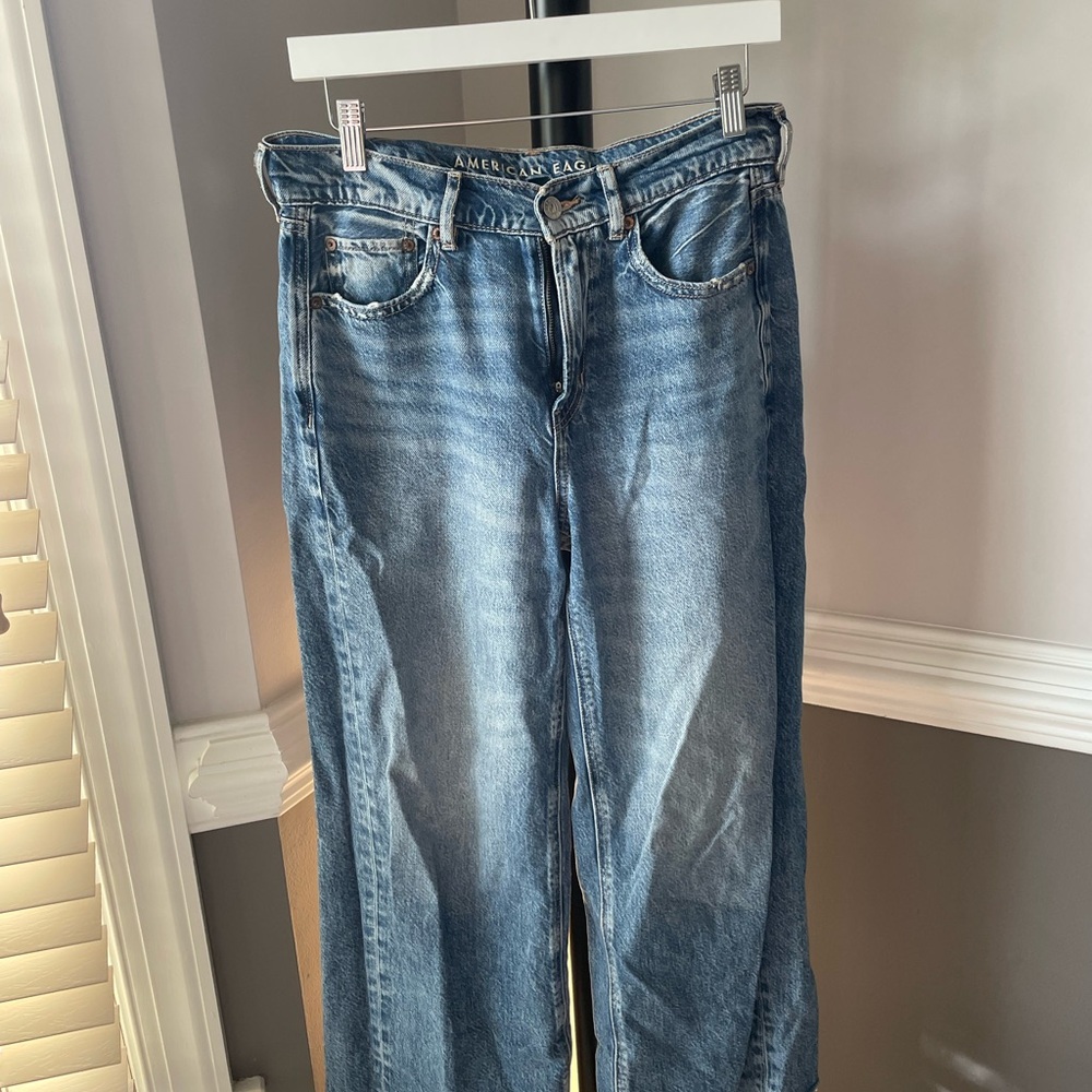 American Eagle Outfitters Relaxed Fit Blue Jeans